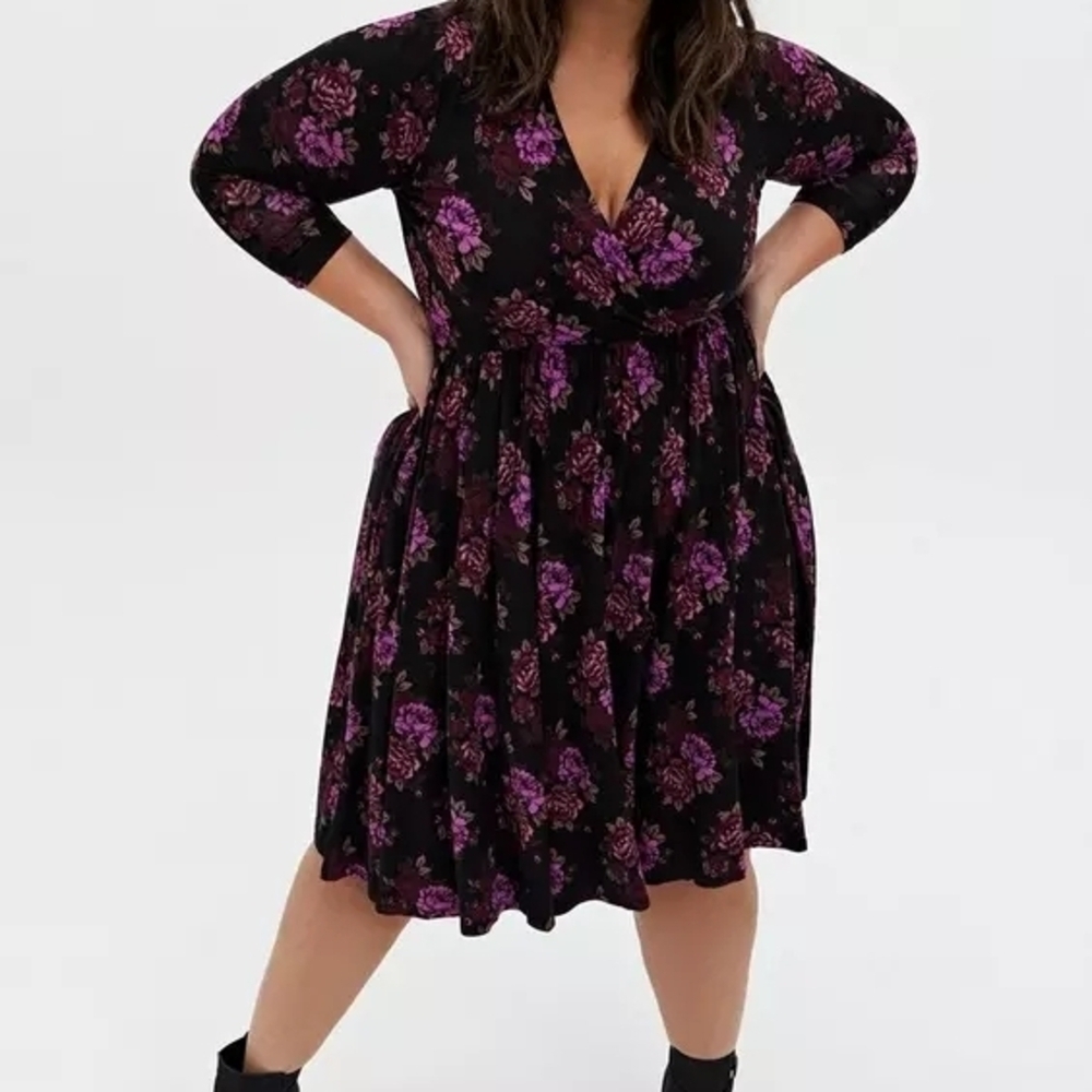 Torrid Super Soft Floral Surplice Skater Dress Black Purple Size 2 (18/20) image 2